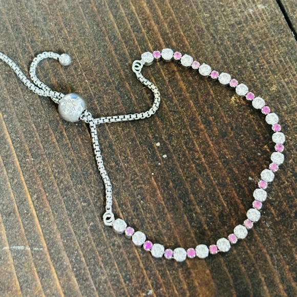 Genuine Pandora alternating pink and white crystals bracelet. - Picture 5 of 6